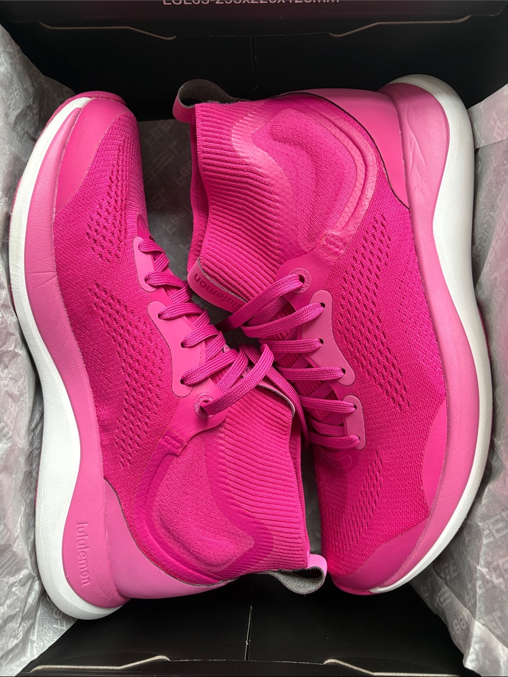 lululemon athletica - Women's Chargefeel Mid Ride Sneakers - Hot Pink